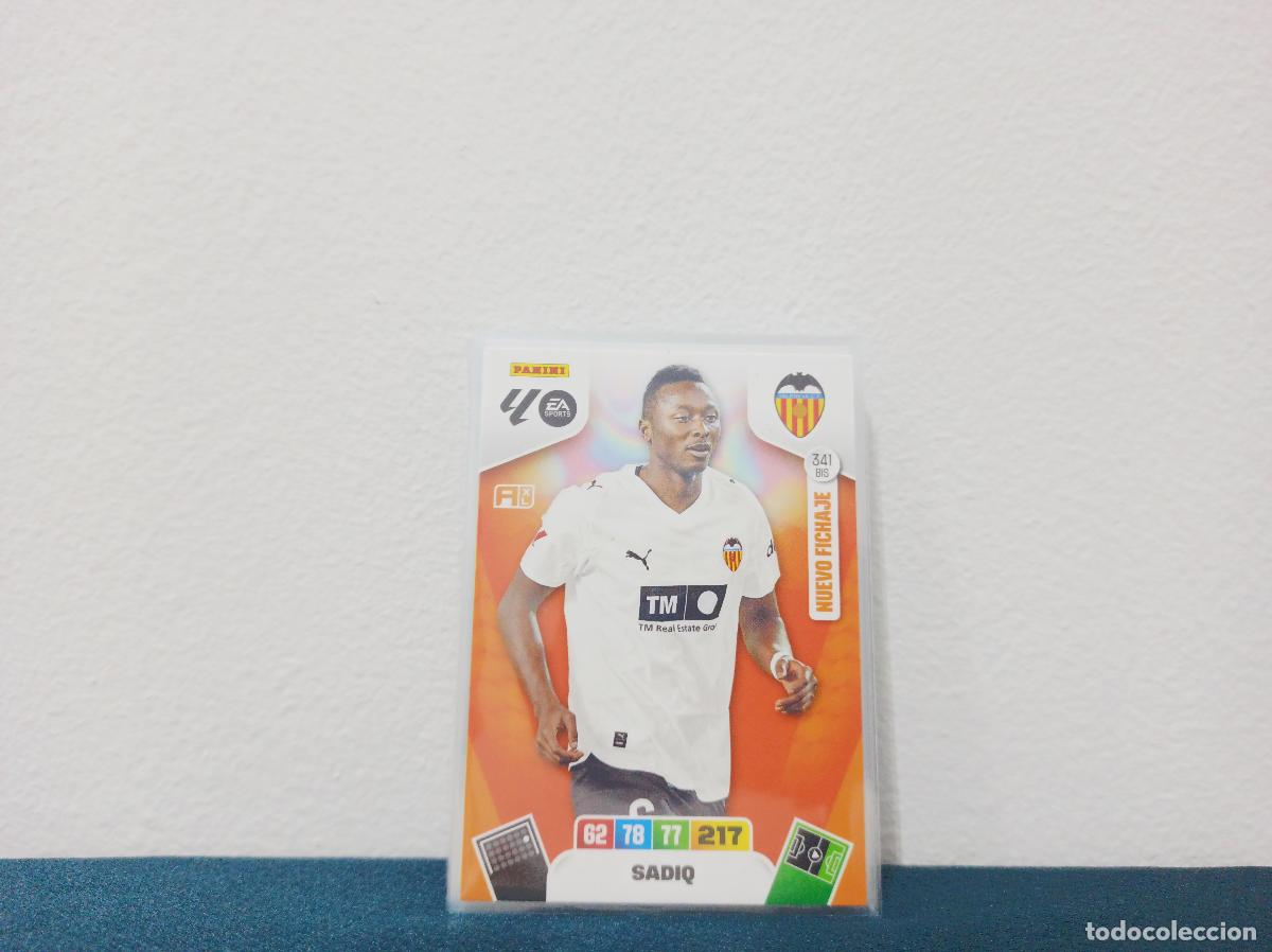 Colecionismo Cromos antigos: 341 BIS NUEVO FICHAJE SADIQ BASE VALENCIA CF PANINI ADRENALYN XL 25 26