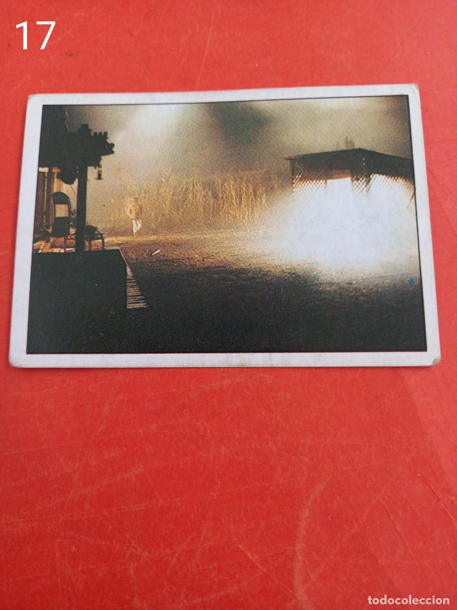 Coleccionismo cromos antiguos: Cromo n.17 E.T. El extraterrestre (sin pegar) - Foto 1