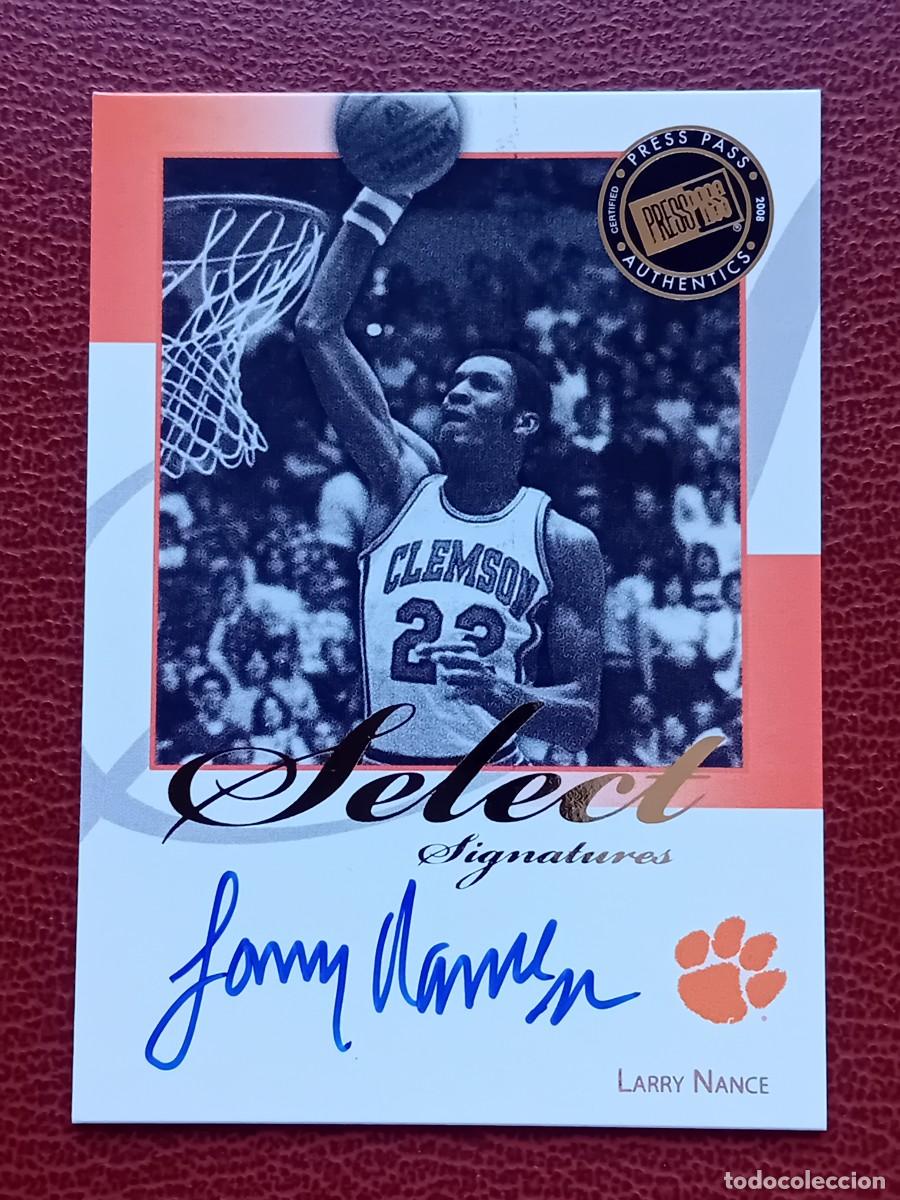 Colecionismo Cromos antigos: On Card Auto Larry Nance Press Pass 2008 Select signatures