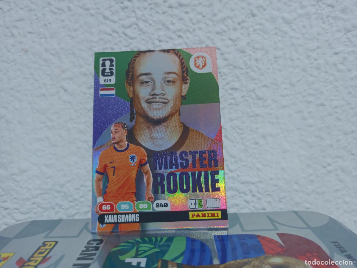 Coleccionismo Cromos antiguos: 619 XAVI SIMONS MASTER ROOKIE PA&Iacute;SES BAJOS PANINI WORLD CUP 26 25 26