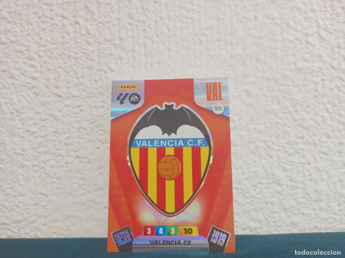 Coleccionismo Cromos antiguos: 325 ESCUDO ESCUDO VALENCIA CF PANINI ADRENALYN XL 25 26