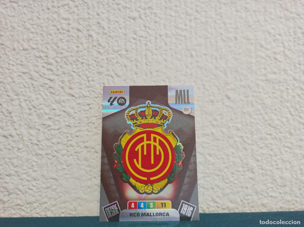 Coleccionismo Cromos antiguos: 217 ESCUDO ESCUDO RCD MALLORCA PANINI ADRENALYN XL 25 26
