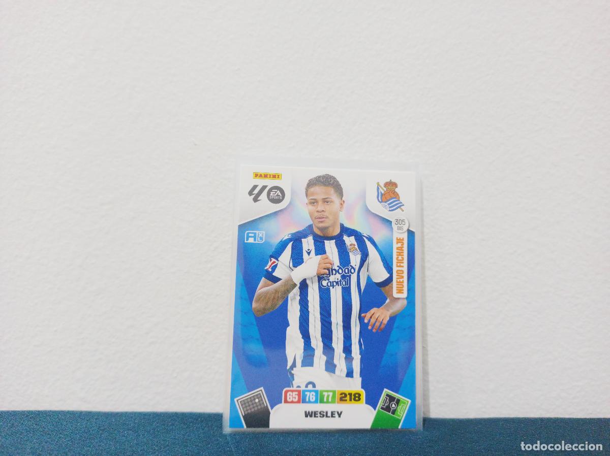 Coleccionismo Cromos antiguos: 305 BIS NUEVO FICHAJE WESLEY BASE REAL SOCIEDAD PANINI ADRENALYN XL 25 26