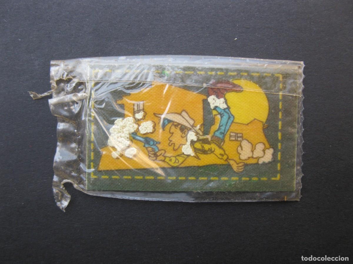 Coleccionismo Cromos antiguos: CROMO DE TELA - LUCKY LUKE - N&ordm; 5 - LAS ACROBACIAS DE LUCKY LUKE - MATUTANO - NUNCA PEGADO.
