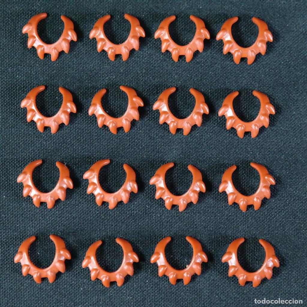 Coleccionismo Cromos antiguos: Playmobil cuellos indios ☼