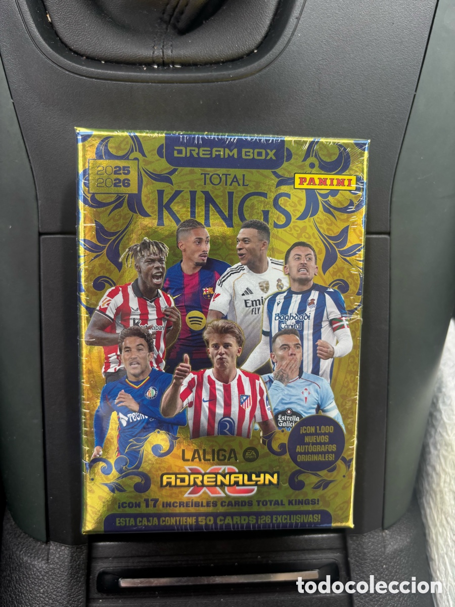 Coleccionismo Cromos antiguos: Caja de cromos Panini Adrenalyn XL LaLiga Dream Box para la temporada 2025/2026.