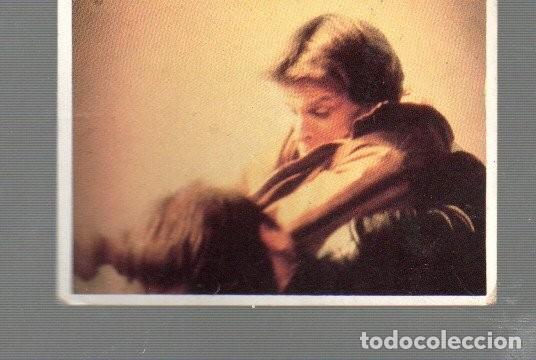 Coleccionismo Cromos antiguos: CROMO DE SERIE DE LA TELE V EDITOR WARNER BROS EL A&Ntilde;O 1984 N&ordm; 159 ESTUVIERON PEGADOS