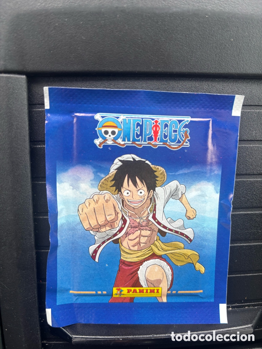 Coleccionismo Cromos antiguos: Panini One Piece Luffy Trading Card sobre stickers