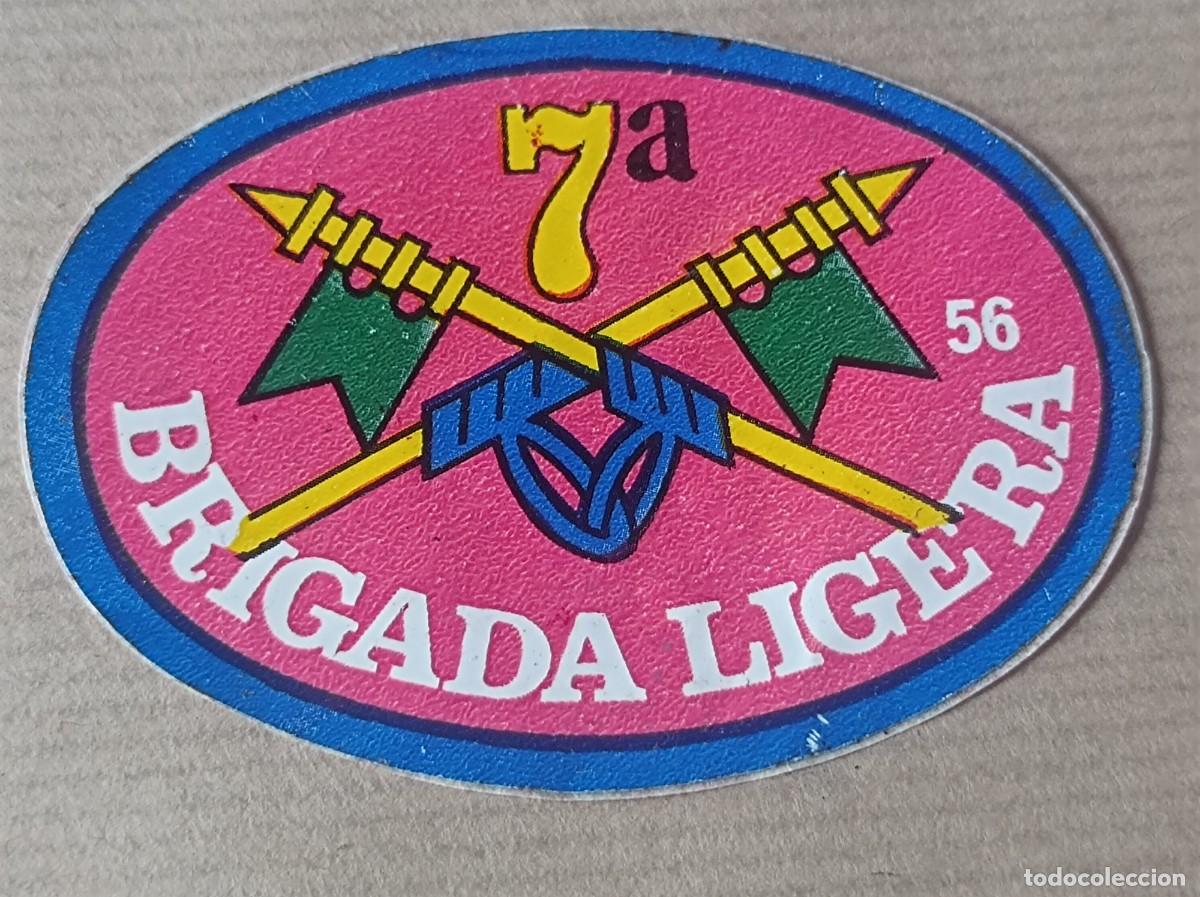 Coleccionismo Cromos antiguos: CROMO ADHESIVO SUPER EMBLEMAS BIBMO N&ordm; 56 7&ordf; BRIGADA LIGERA
