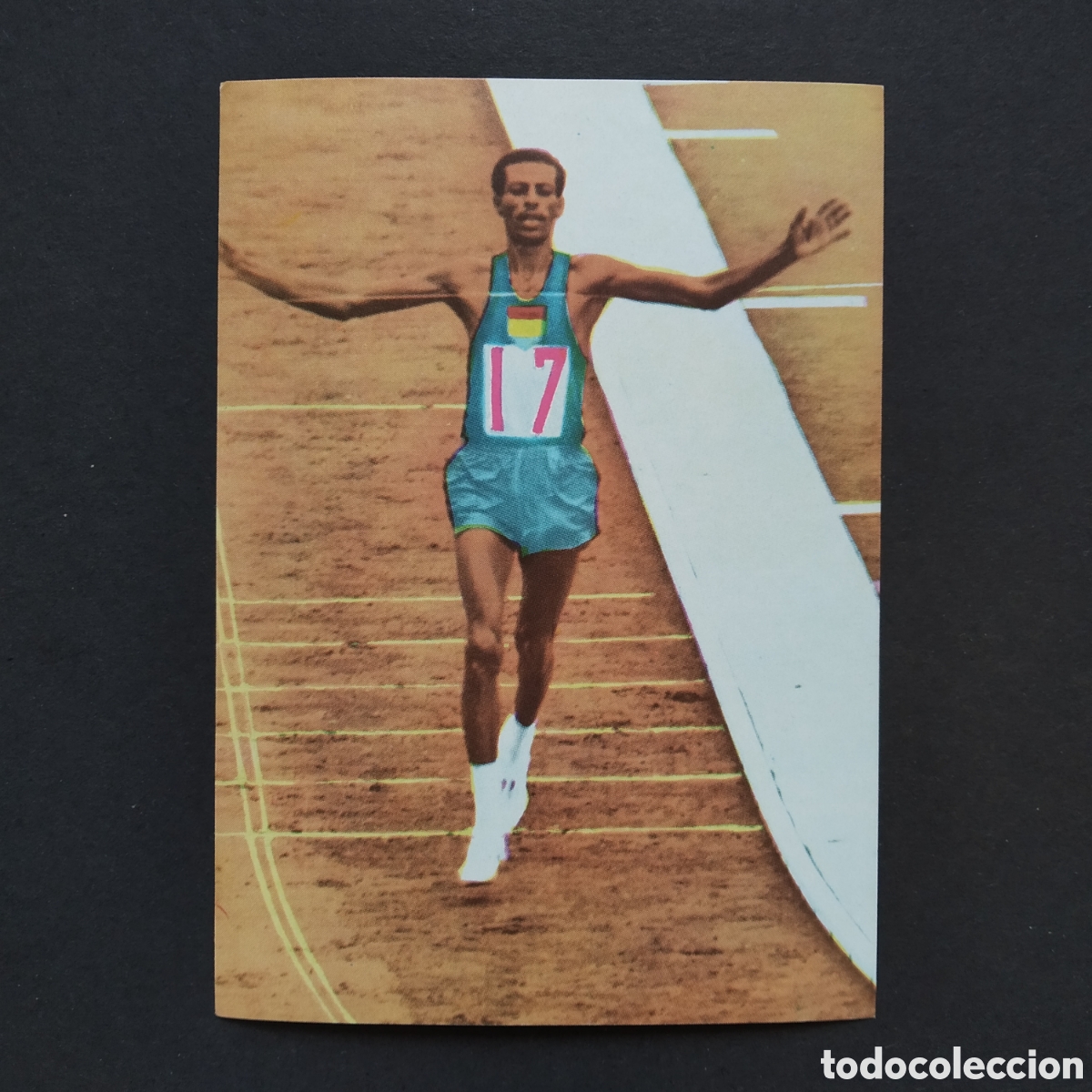 Coleccionismo Cromos antiguos: CROMO - N&ordm; 022 - ABEBE BIKILA - JUEGOS OLIMPICOS- DIFUSORA DE CULTURA - EDICIONES DURA - A&Ntilde;O 1968