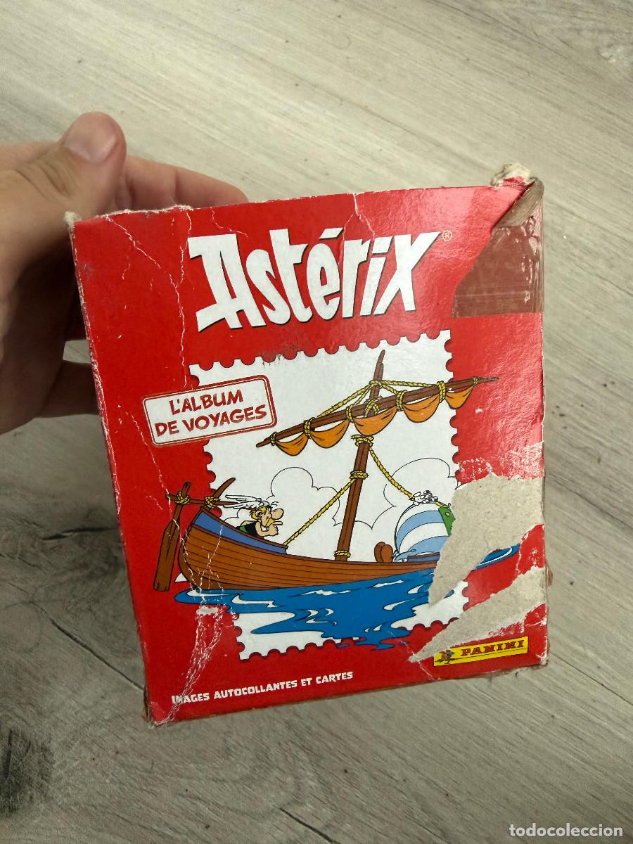 Coleccionismo Cromos antiguos: Caja de sobres sin abrir de Los Viajes de Ast&eacute;rix de Panini