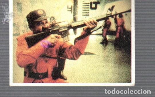 Coleccionismo Cromos antiguos: CROMO DE SERIE DE LA TELE V EDITOR WARNER BROS EL A&Ntilde;O 1984 N&ordm; 199 ESTUVIERON PEGADOS