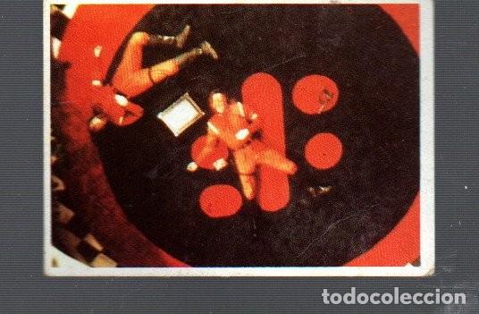 Coleccionismo Cromos antiguos: CROMO DE SERIE DE LA TELE V EDITOR WARNER BROS EL A&Ntilde;O 1984 N&ordm; 211 ESTUVIERON PEGADOS