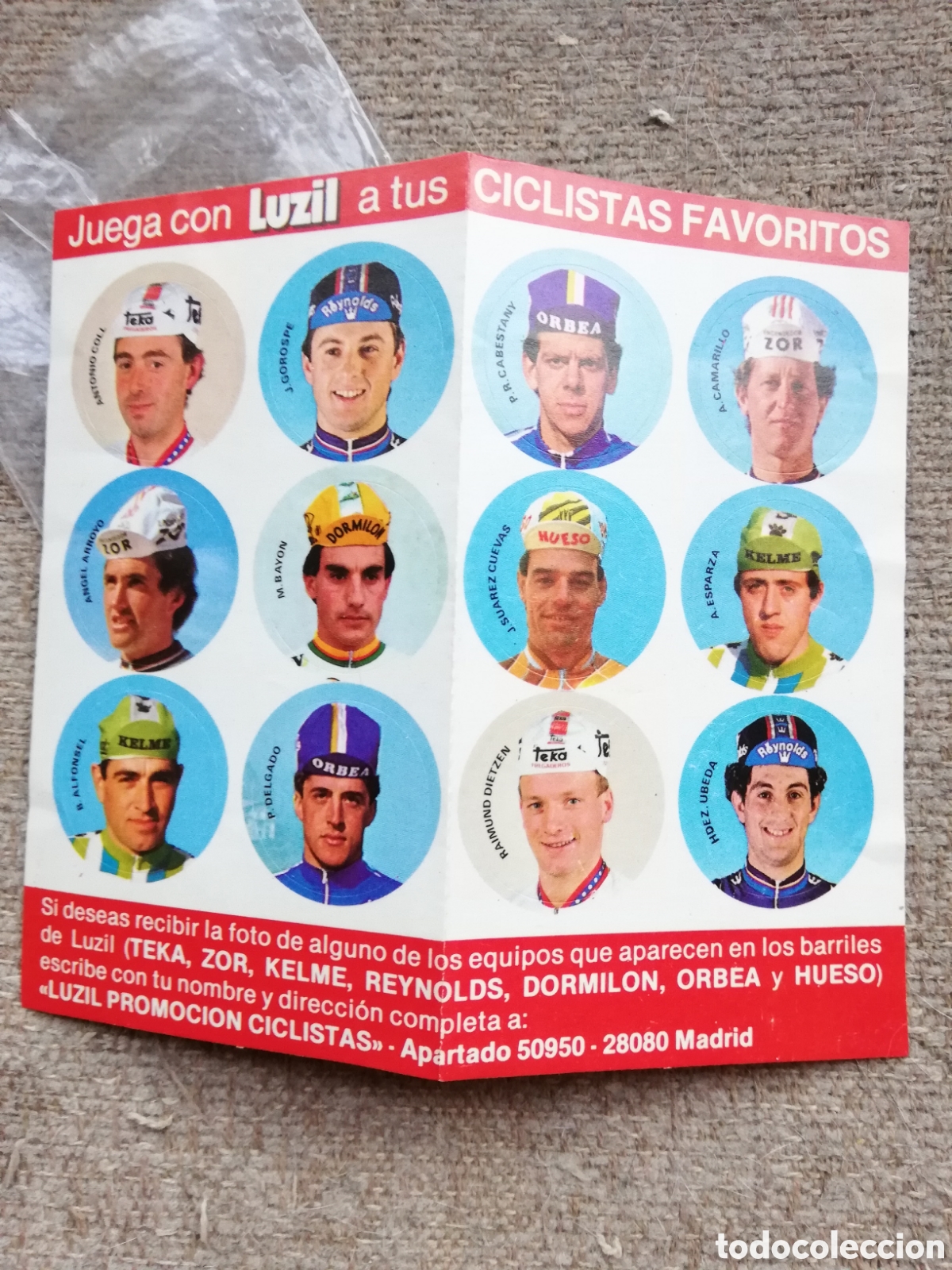 Coleccionismo Cromos antiguos: Juega con Luzil a tus ciclistas favoritos. 12 cromos circulares adhesivos a&ntilde;os 80