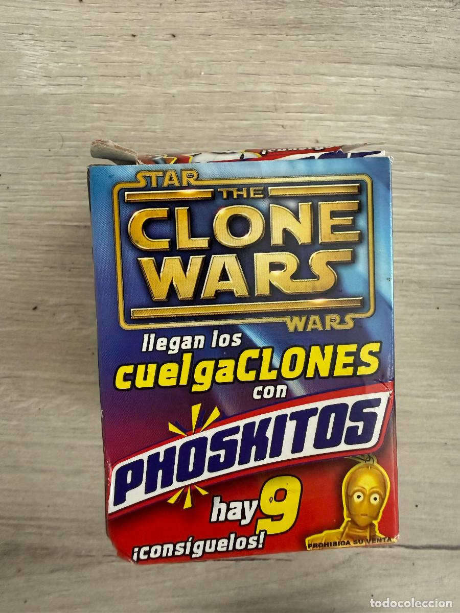 Coleccionismo Cromos antiguos: Caja Phoskitos Star Wars Cuelgaclones con 9 sin abrir