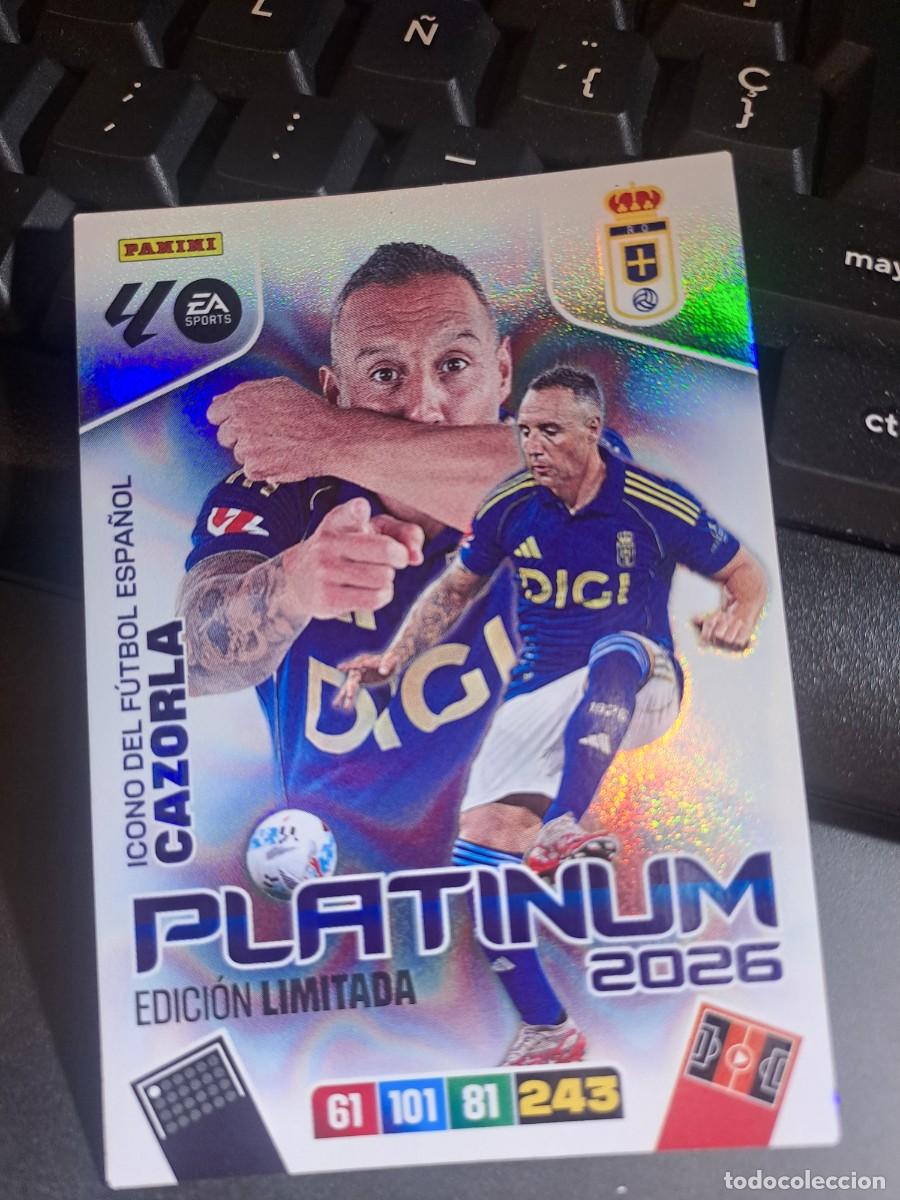 Coleccionismo Cromos antiguos: ADRENALYN XL CAZORLA PLATINUM 2026 EDICION LIMITADA OVIEDO CROMO LIGA 2025 2026 25 26 PANINI