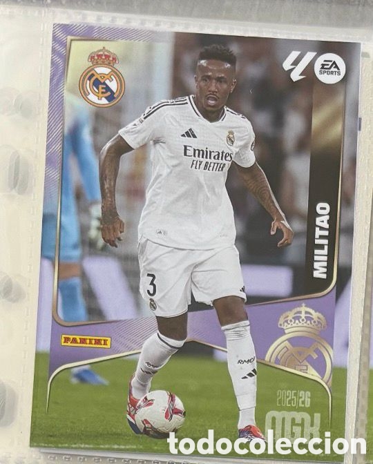 Coleccionismo Cromos antiguos: MILITAO MGK MEGACRACKS 2025 2026 REAL MADRID