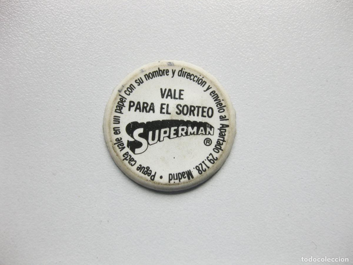 Coleccionismo Cromos antiguos: CROMO DE CHAPA TAP&Oacute;N CORONA DE SUPERMAN. VALE PARA EL SORTEO