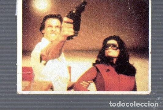 Coleccionismo Cromos antiguos: CROMO DE SERIE DE LA TELE V EDITOR WARNER BROS EL A&Ntilde;O 1984 N&ordm; 90 ESTUVIERON PEGADOS