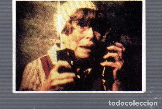 Coleccionismo Cromos antiguos: CROMO DE SERIE DE LA TELE V EDITOR WARNER BROS EL A&Ntilde;O 1984 N&ordm; 108 ESTUVIERON PEGADOS