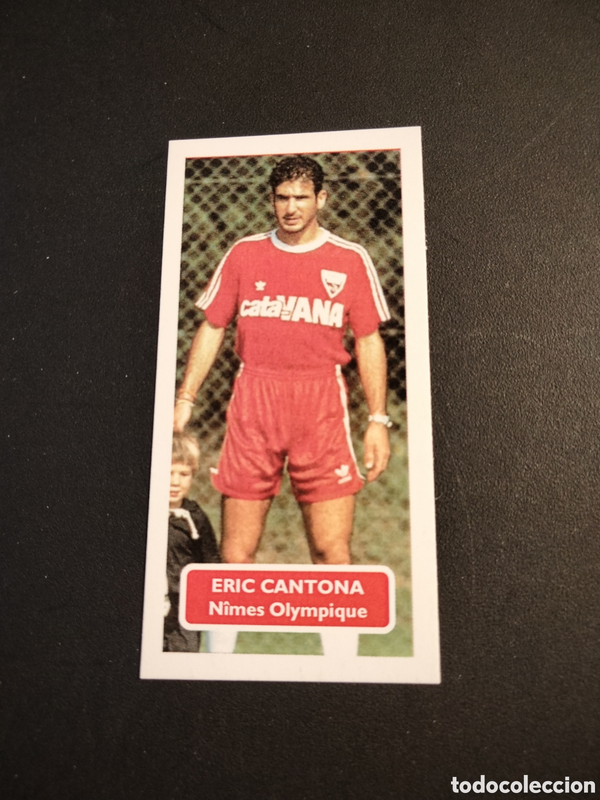 Coleccionismo Cromos antiguos: ERIC CANTONA NIMES OLYMPIQUE INTERNATIONAL STARS CAPLIN & ROSETTI SCORE CARDS 2008
