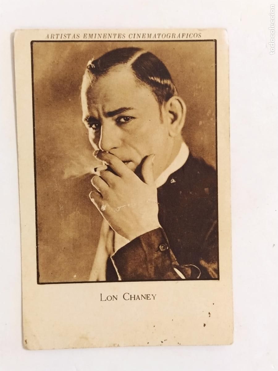 Coleccionismo Cromos antiguos: LON CHANEY FUMANDO - ARTISTAS EMINENTES -COLOR SEPIA- CROMO ANTIGUO DE CINE ORIGINAL -(116.085)