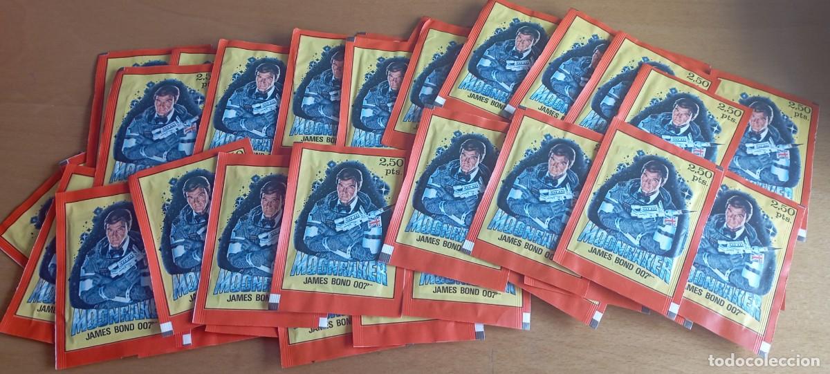 Coleccionismo Cromos antiguos: Lote de 50 sobres de cromos sin abrir de Moonraker de Fher.