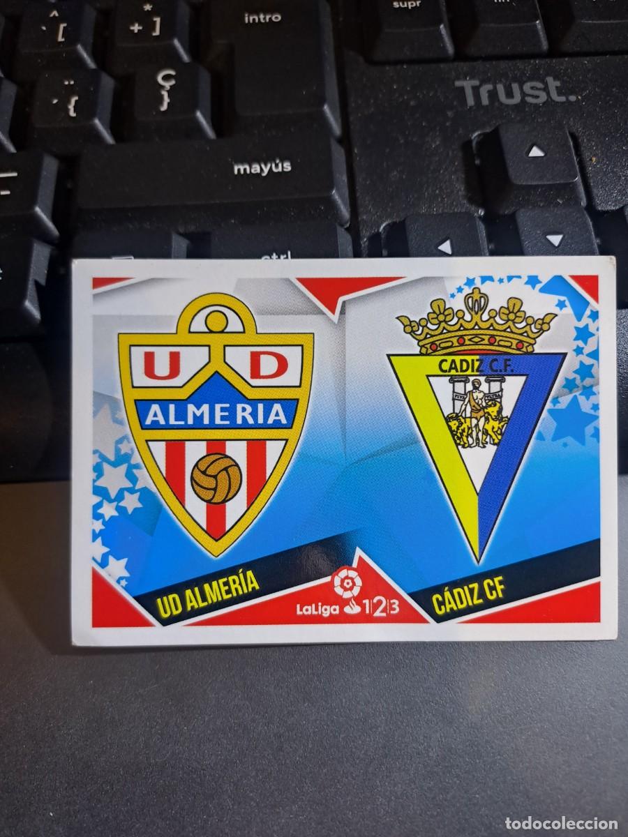 Coleccionismo Cromos antiguos: CROMO ESCUDOS 2 ESCUDO ALMERIA 2 ESCUDO CADIZ 2 LIGA 2018 2019 18 19 ESTE PANINI NUNCA PEGADO