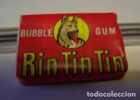 Coleccionismo Cromos antiguos: BUBBLE GUM CHICLE RIN TIN TIN CON CROMO LA GIULIA 60-70'S MUY DIFICIL RINTINTIN ORIGINAL 100 % RTOY