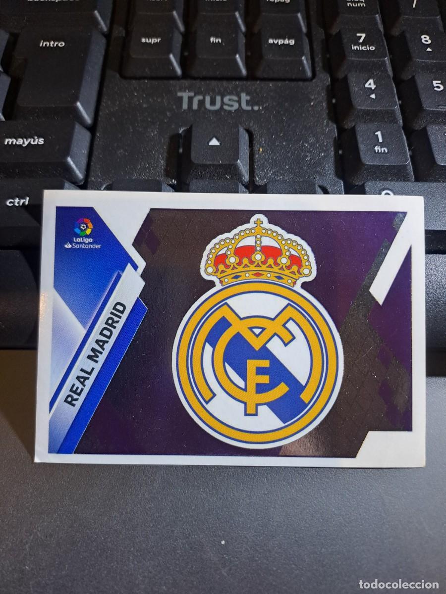 Coleccionismo Cromos antiguos: CROMO ESCUDO REAL MADRID 25 LIGA 2019 2020 19 20 ESTE PANINI NUNCA PEGADO