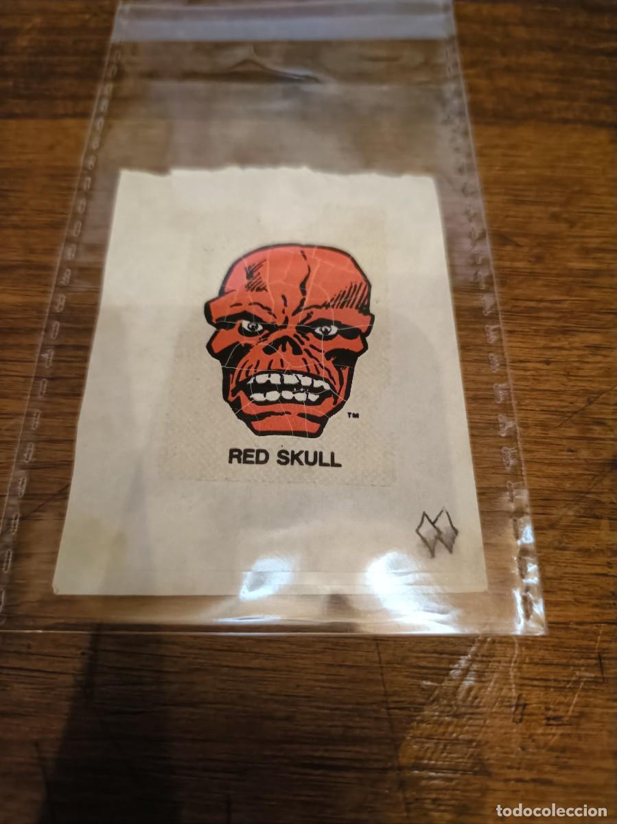 Coleccionismo Cromos antiguos: CROMO CHICLE RED SKULL CALCAMONIA TATUAJE MARVEL C&Oacute;MICS GROUP 1985