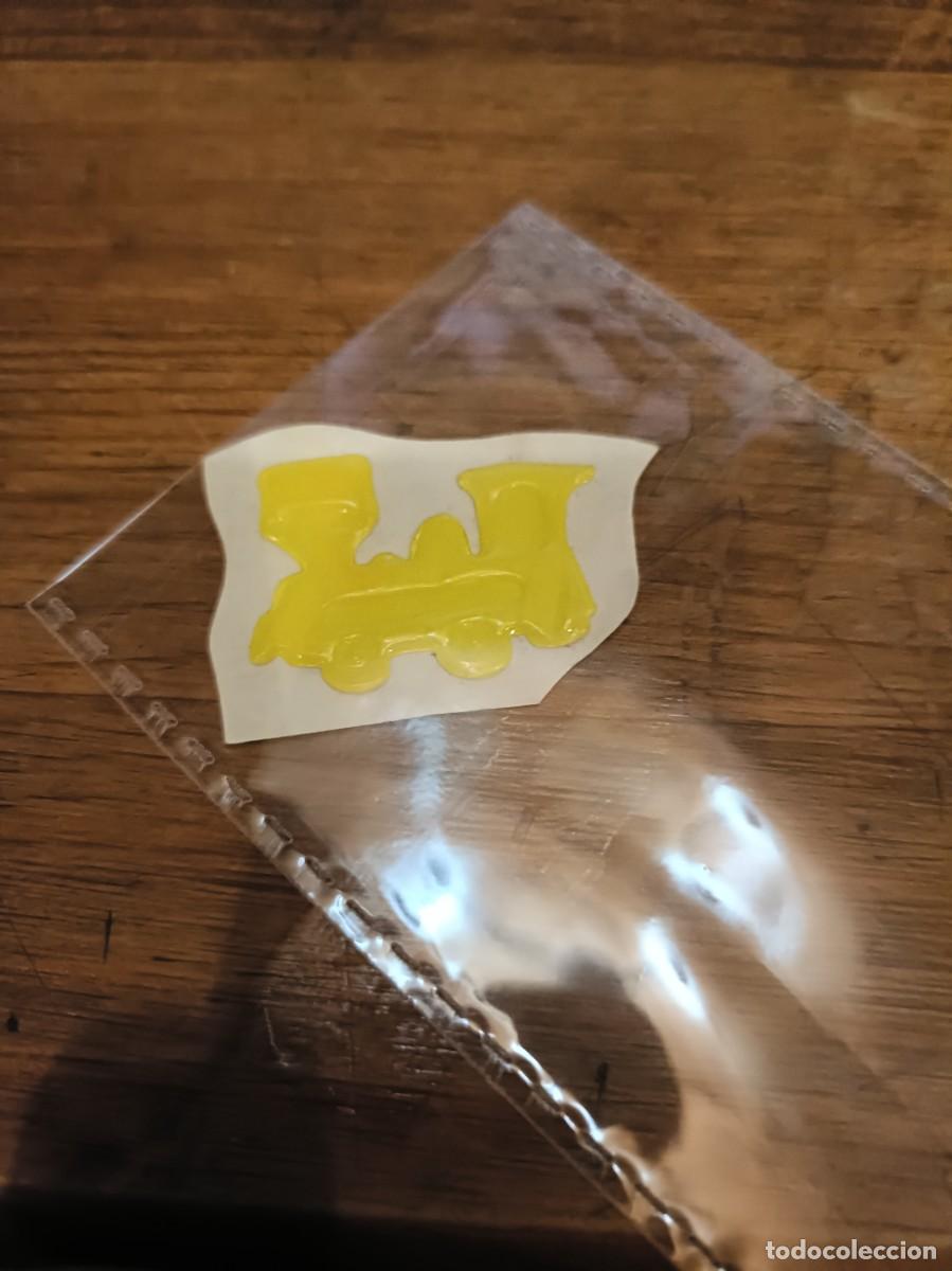 Coleccionismo Cromos antiguos: CROMO PEGATINA CHICLE PL&Aacute;STICO TROQUELADO BOLLYCAO