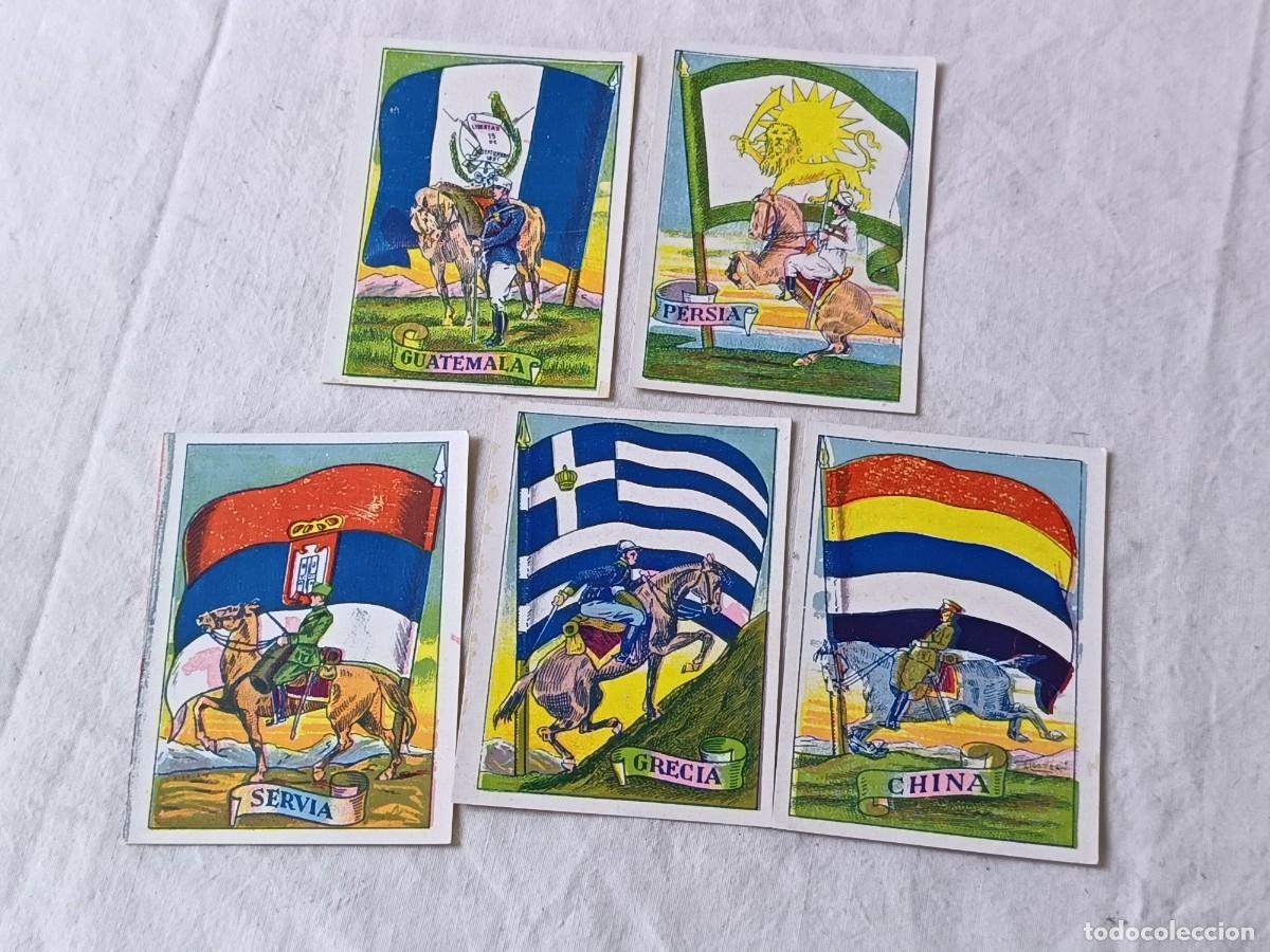 Collezionismo Figurine antiche: Cinco Antiguos Cromos, Chocolates La Manchega, Caballer&iacute;a y Banderas Nacionales