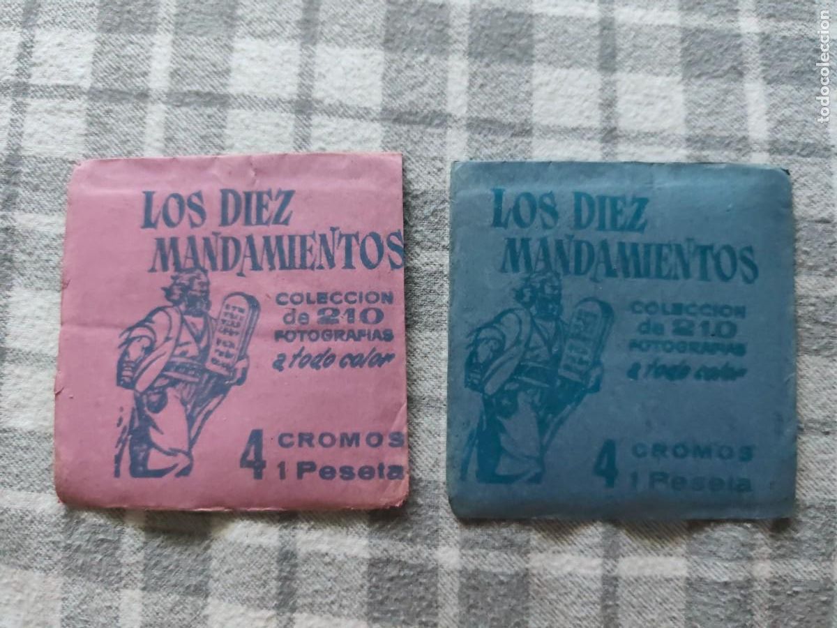 Coleccionismo Cromos antiguos: 2 sobres sin abrir Los diez mandamientos. Bruguera. Rosa y azul