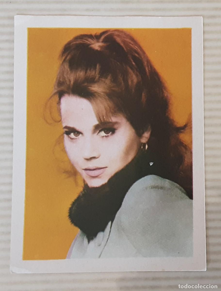 Coleccionismo Cromos antiguos: CROMO DE JANE FONDA DE LA COLECCI&Oacute;N ARTISTAS, EDITORIAL BRUGUERA 1972.