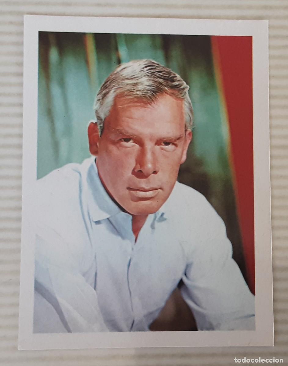 Coleccionismo Cromos antiguos: CROMO DE LEE MARVIN DE LA COLECCI&Oacute;N ARTISTAS, EDITORIAL BRUGUERA 1972.