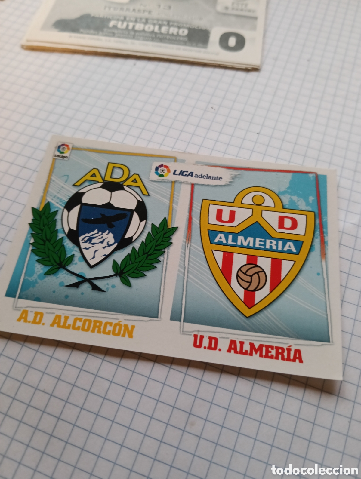 Coleccionismo Cromos antiguos: Cromo 2 Escudos Liga adelante LaLiga Este 2015-16 Panini