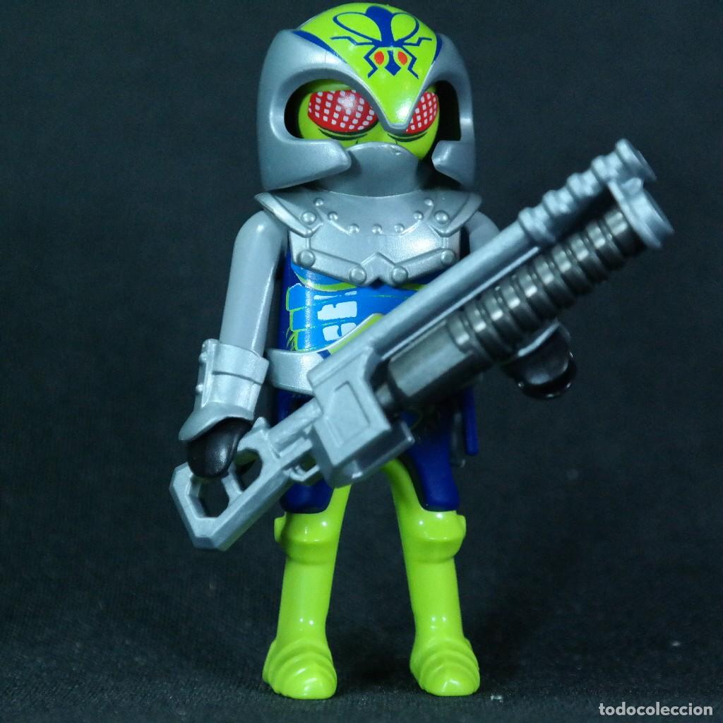 Coleccionismo Cromos antiguos: Playmobil mosca alien&iacute;gena☼