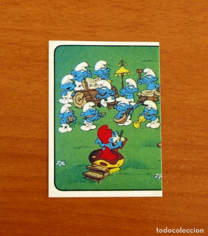 Coleccionismo Cromos antiguos: Los Pitufos - N&ordm; 28 - Editorial Panini A&ntilde;o 1982 - Cromo Adhesivo Nunca Pegado