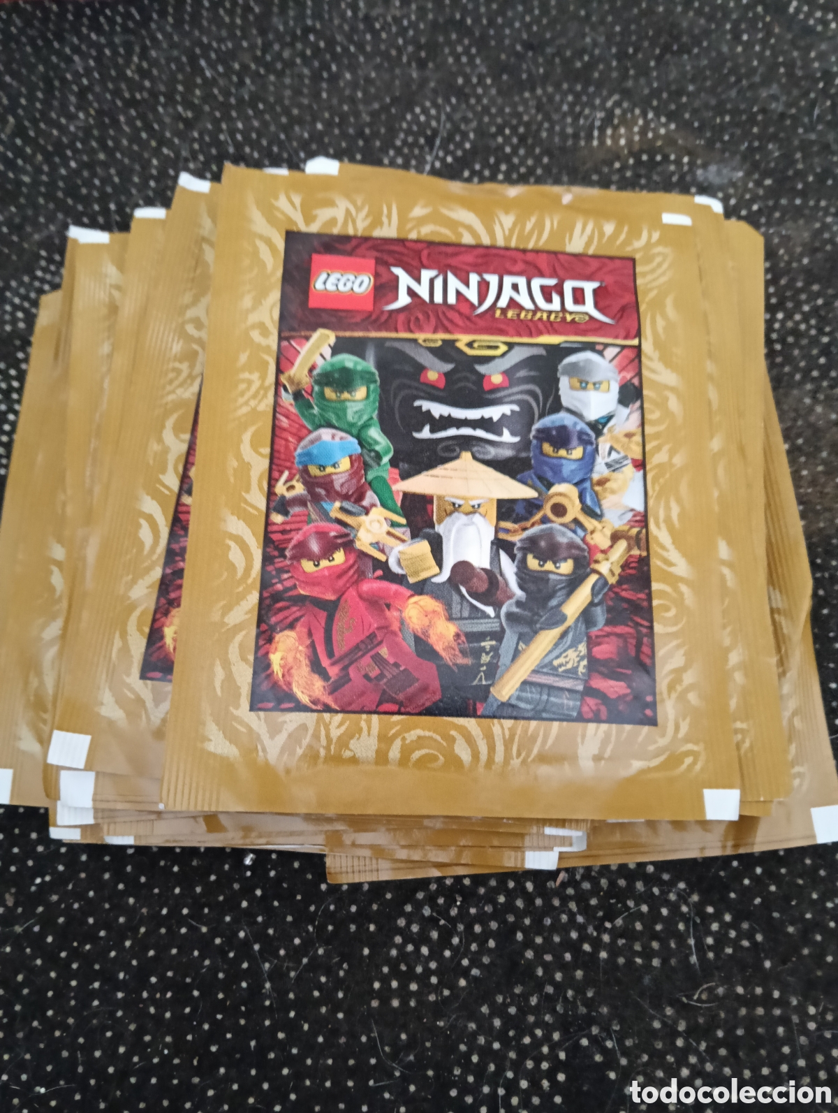 Coleccionismo Cromos antiguos: 20 sobres de CROMOS de la colecci&oacute;n LEGO NINJAGO LEGACY, EDITORIAL Blue Ocean