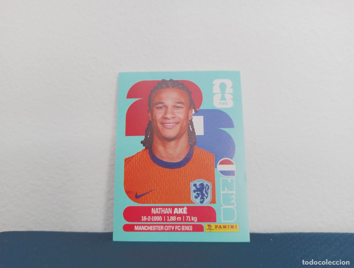 Collezionismo Figurine antiche: NED 7 NATHAN AK&Eacute; BASE NETHERLANDS CROMO MUNDIAL STICKERS 2026 26