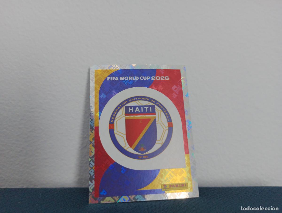 Colecionismo Cromos antigos: HAI 1 ESCUDO BASE HAITI CROMO MUNDIAL STICKERS 2026 26
