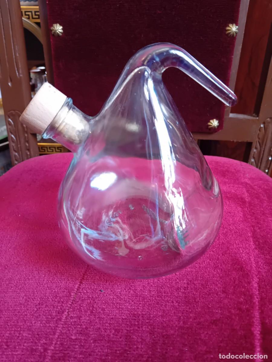 Coleccionismo Cromos antiguos: Botella de 50 cl con tap&oacute;n de madera