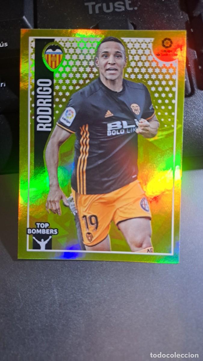 Coleccionismo Cromos antiguos: CROMO RODRIGO 19 TOP BOMBERS 19 VALENCIA LIGA 2018 2019 18 19 ESTE PANINI NUNCA PEGADO