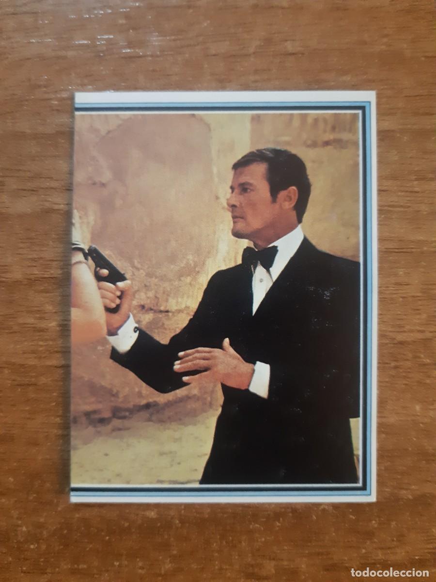 Coleccionismo Cromos antiguos: N&deg;206 ROGER MOORE BARBARA BACH JAMES BOND DOBLE 2/2 TELESTARS ED. ESTE 1978. NUNCA PEGADO, SIN PEGAR