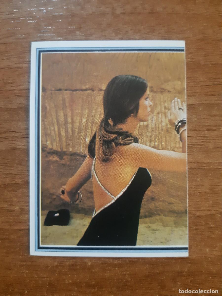 Coleccionismo Cromos antiguos: N&deg;205 ROGER MOORE BARBARA BACH JAMES BOND DOBLE 1/2 TELESTARS ED. ESTE 1978. NUNCA PEGADO, SIN PEGAR