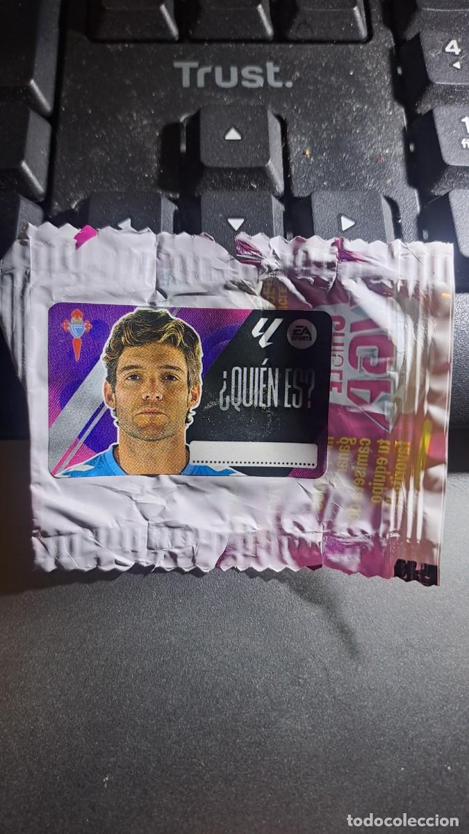 Coleccionismo Cromos antiguos: CROMO MARCOS ALONSO &iquest;QUIEN ES? CELTA DE VIGO CHICLE LIGA 2025 2026 25 26 ESTE PANINI NUNCA PEGADO