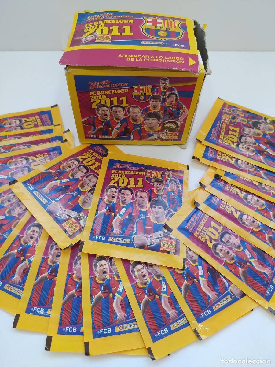 Coleccionismo Cromos antiguos: LOTE 19 SOBRES CROMOS SIN ABRIR F.C. BARCELONA 2010-11 PANINI EN CAJA-MESSI,XAVI,INIESTA,PUYOL-