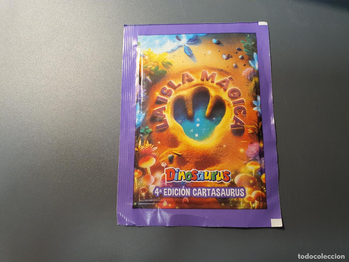 Coleccionismo Cromos antiguos: SOBRE NUEVO PRECINTADO GALLETAS DINOSAURUS 4&ordf; EDICION CARTASAURUS LA ISLA MAGICA