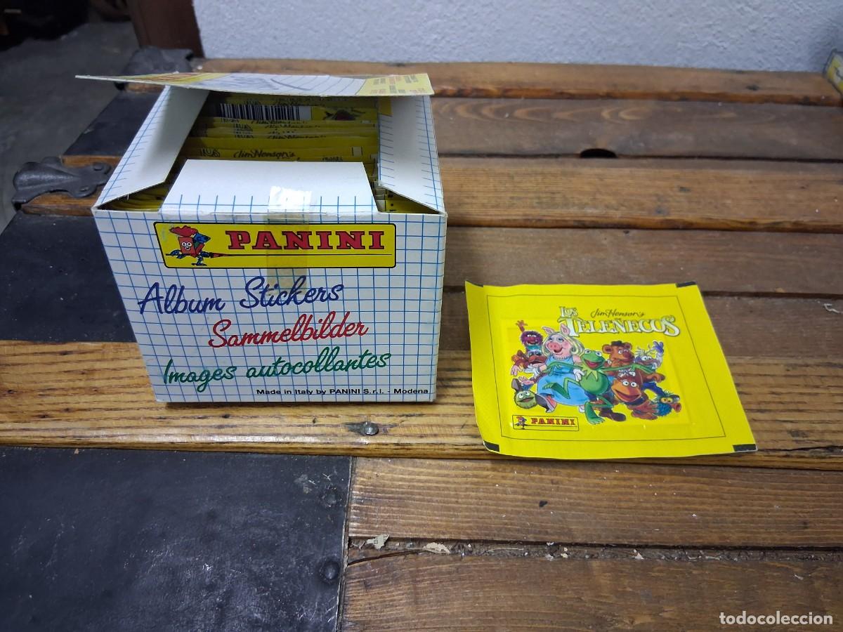 Coleccionismo cromos antiguos: Caja con 50 sobres sin abrir con 5 cromos Los tele&ntilde;ecos Panini dibujos animados cromo a&ntilde;o 1995